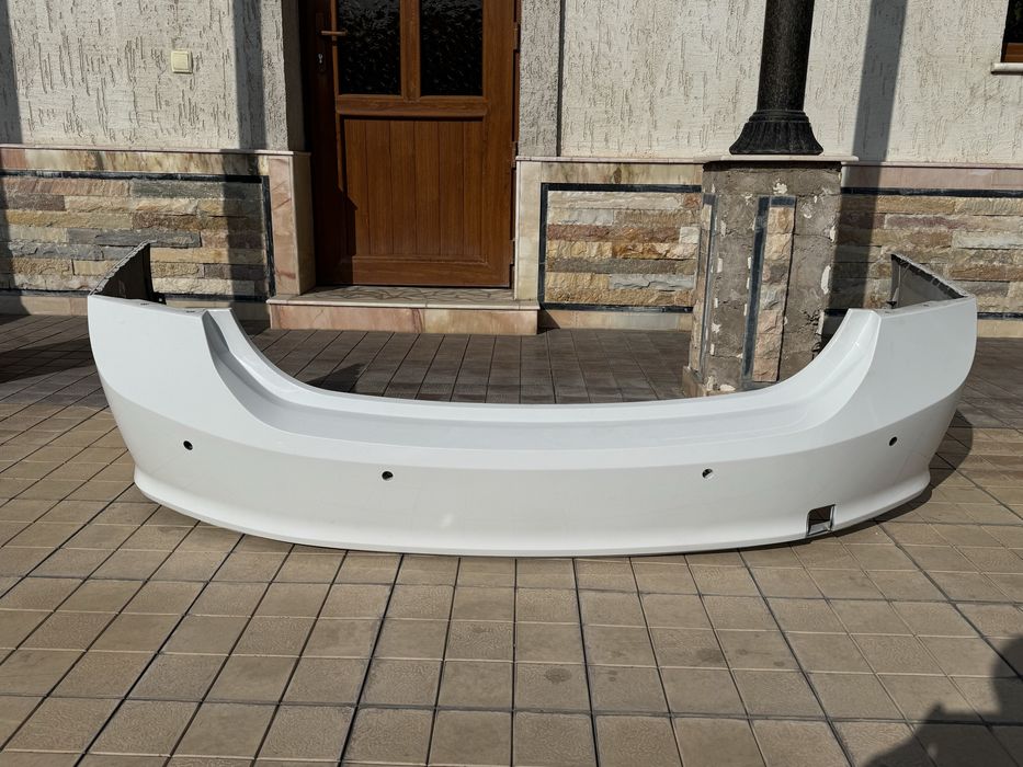 Малибу-2 бампер в хорошем состоянии