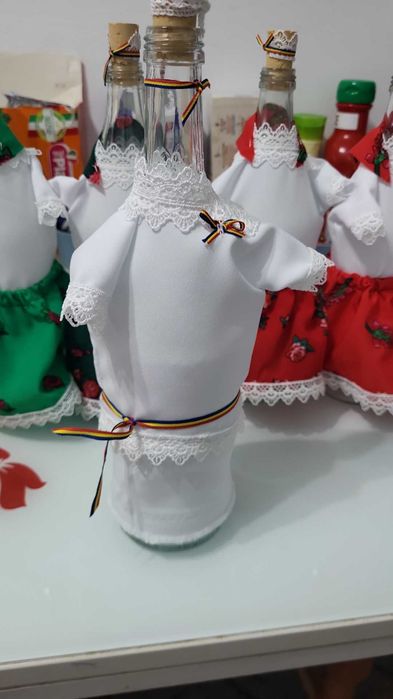 Vand sticle traditionale 25lei buc.