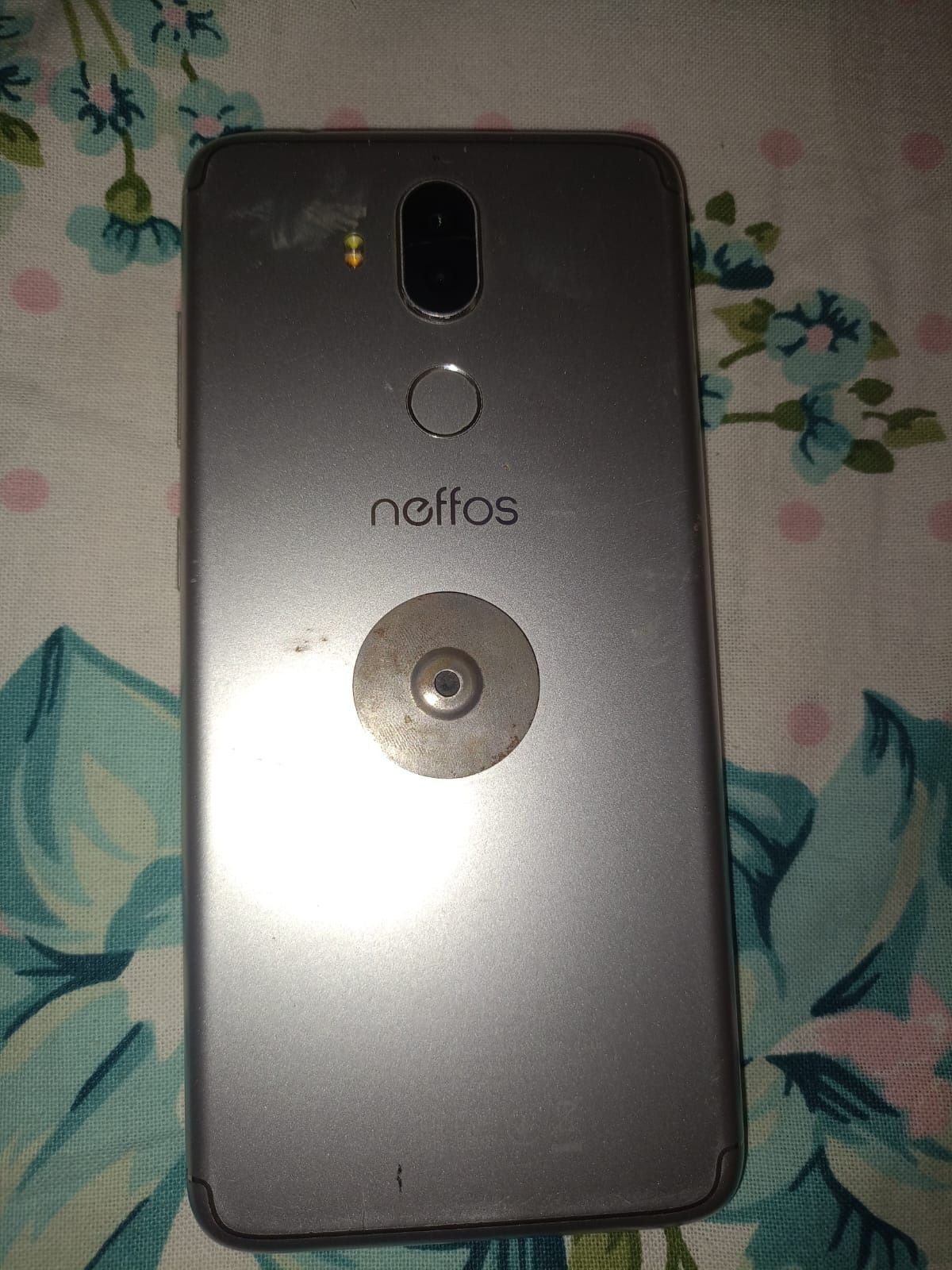 Neffos смартфон смартфон