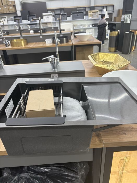 Мойка кухоная  новая