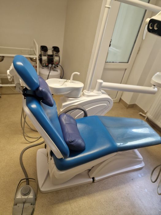 vând unit dentar TAOS 800