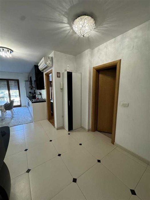 Дава се под наем Тристаен апартамент в Пловдив, Център - 88 кв.м за 453.9 € - Снимка #6