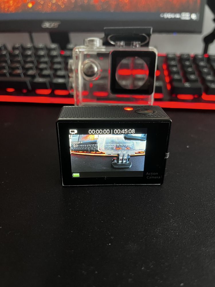 Екшън камера H9 4K, Wi-Fi, с кейс и всички монтажни аксесоари