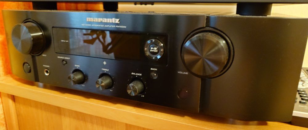 Amplificator cu streaming Marantz PM7000N si Marantz Melody X