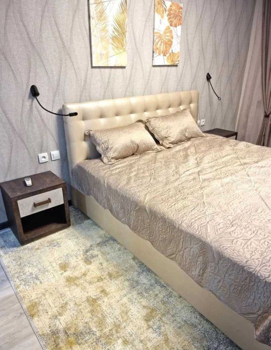 Oybek metro yaqnida kvartira bor Mirobod tumanida