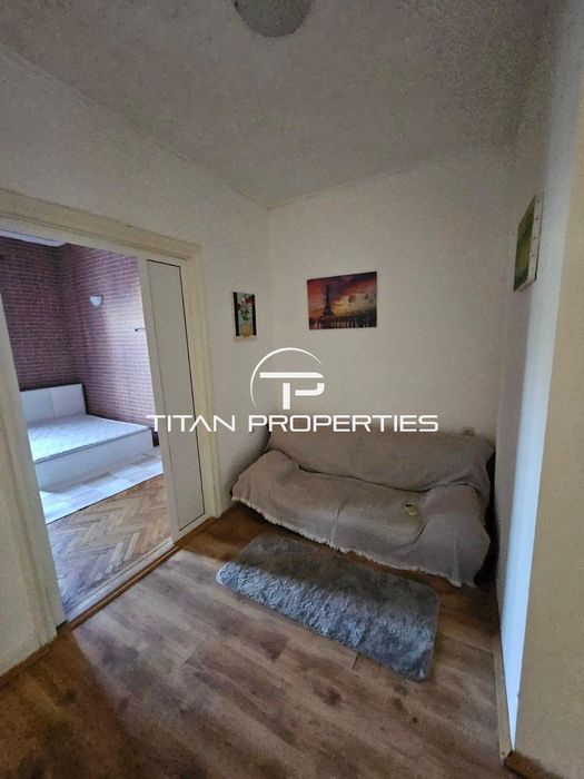 Дава се под наем Двустаен апартамент в Бургас, Център - 60 кв.м за 357 € - Снимка #3