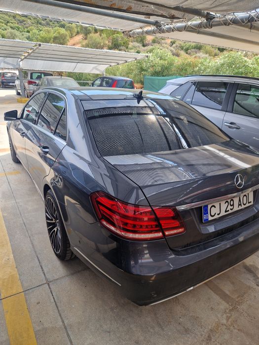 Vând Mercedes-Benz E-Klasse, 200 Blue Tec...