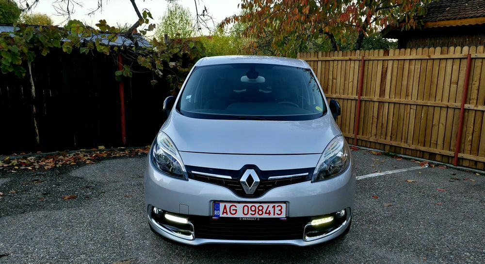 Renault Scenic 3 facelift // 1.5dci 110cp 2014// Automat //Ediție BOSE