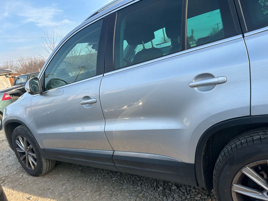 Fuzetă dreapta față Volkswagen Tiguan 2.0 TDI 2012