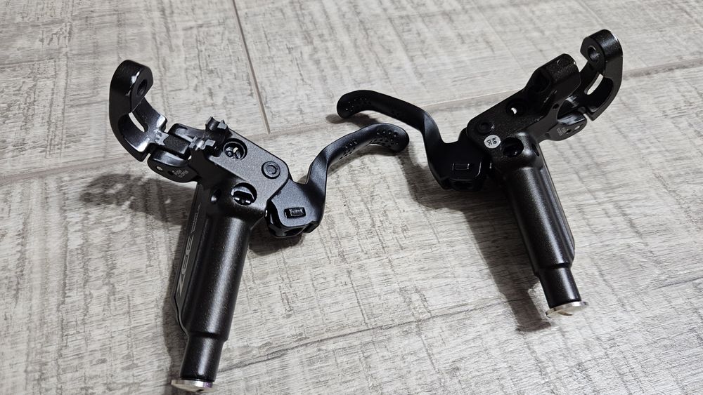 Manete Shimano ZEE (pentru piese)