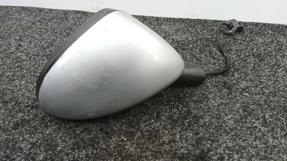 Dezmembrez Oglinda dreapta de pe Opel CORSA D 2006-2014
