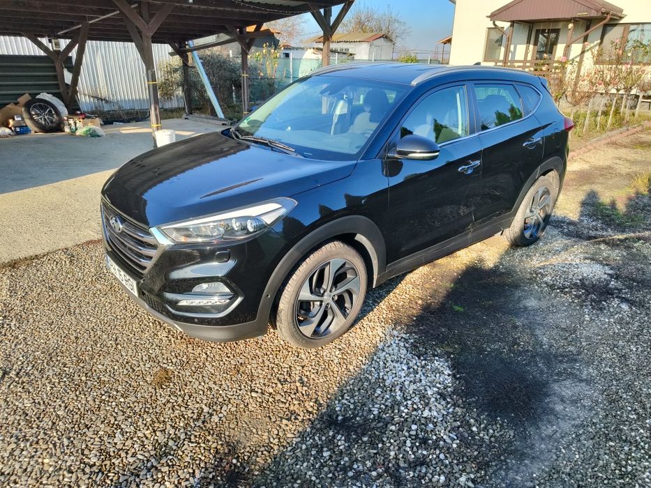 Hyundai Tucson 2.0 crdi, automata 4x4, negru, 185cp, 2016, 161000km