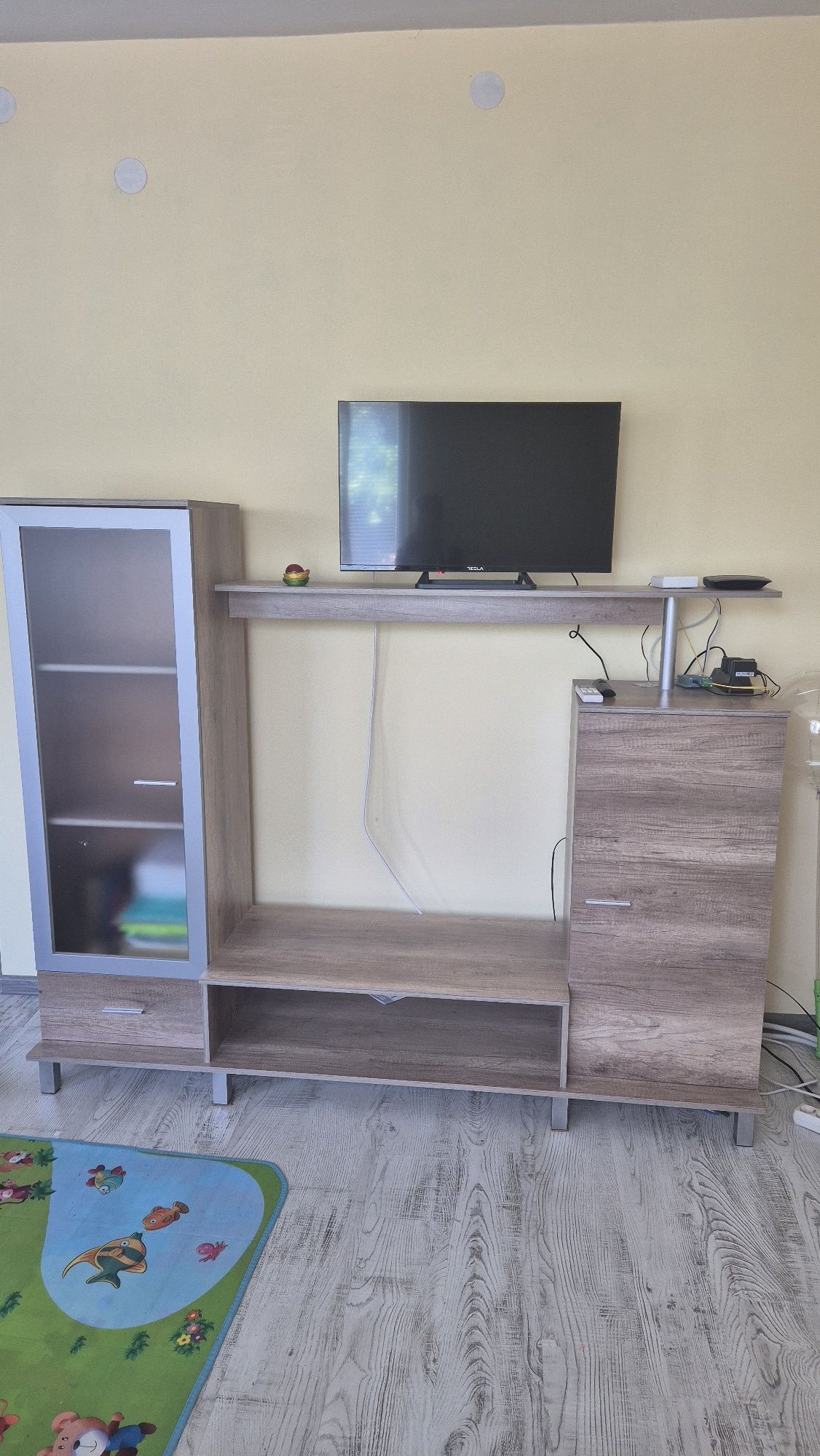 Секция от ламинирано ПДЧ