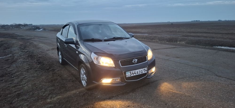 Нексия р3.  Автомат.