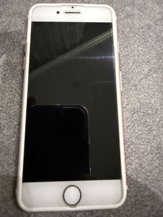 Продам iphone 7 gold