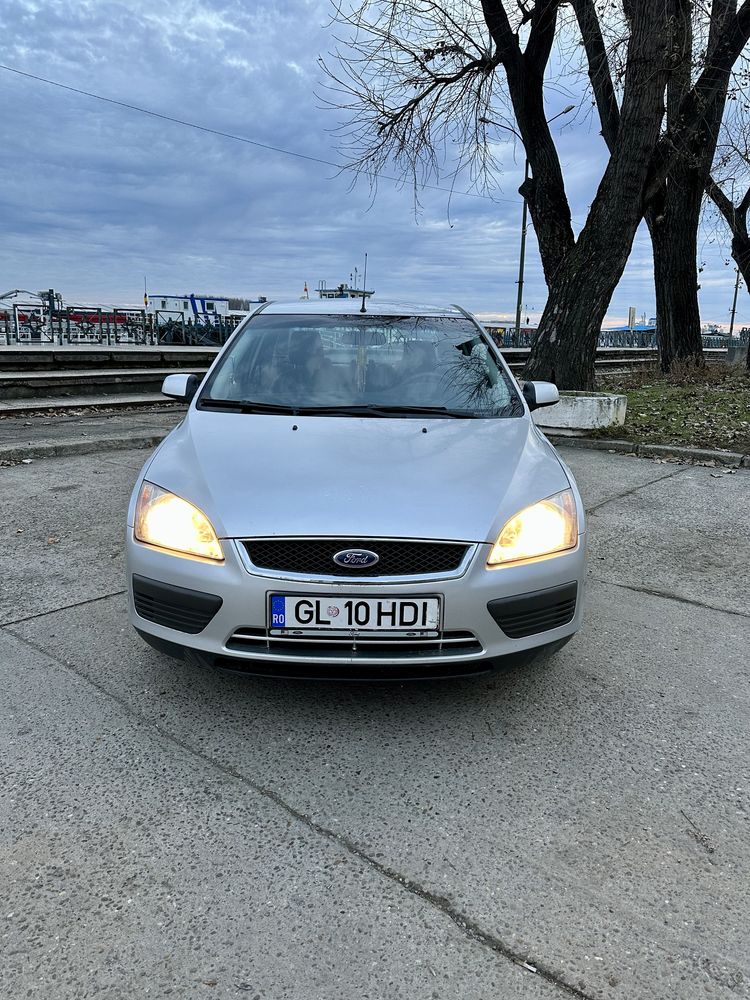 Ford Focus 1.6 benzina unic proprietar