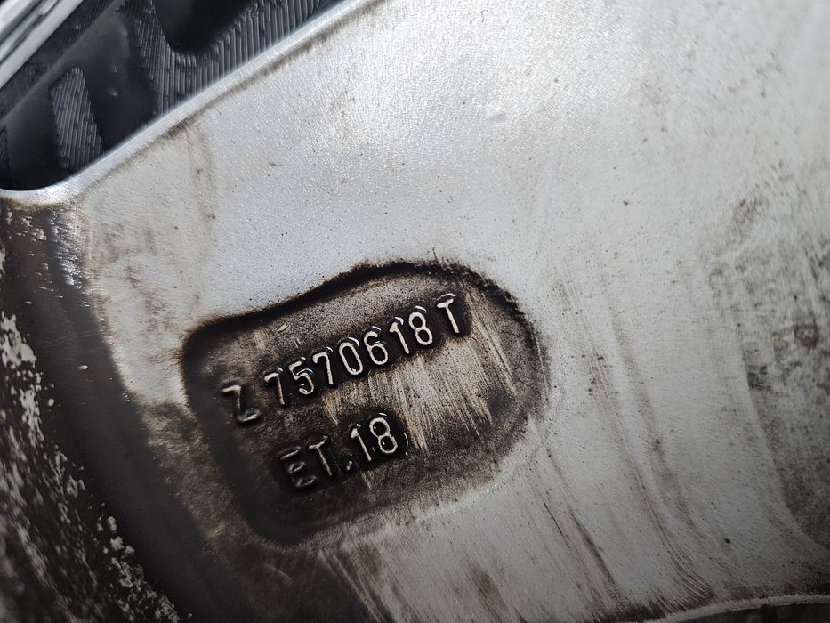 Jante 5x120 cu anvelope 225/55R16 M+S ET 18