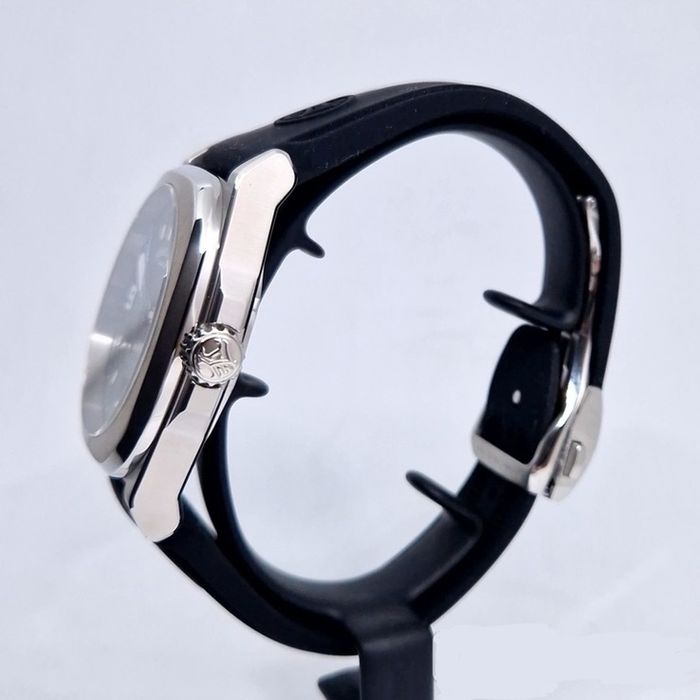 Швейцарские часы Armand Nicolet, механические