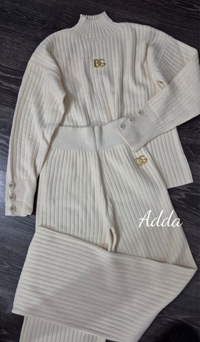 Compleu damă, marime universala.