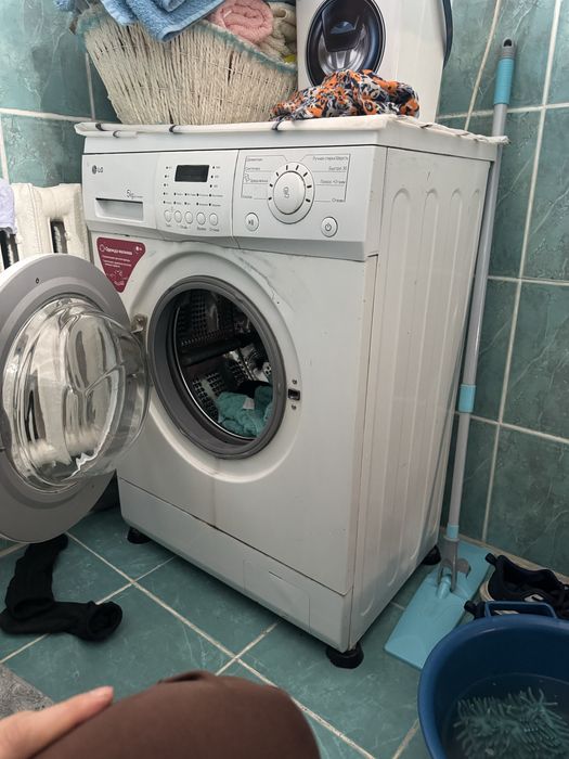 Стиральная машина автомат в хорошем состояние
