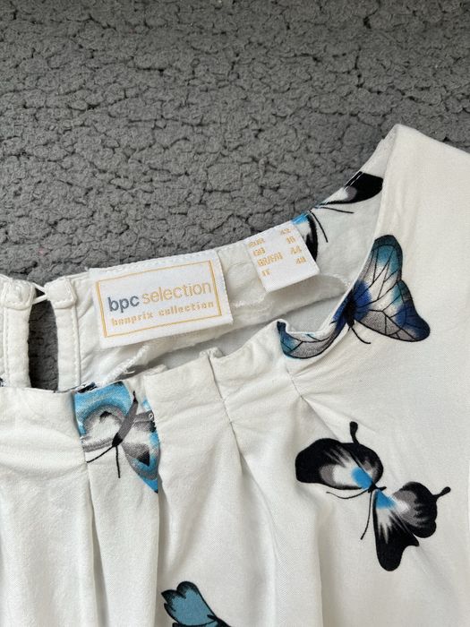 Maieu lung cu fluturi