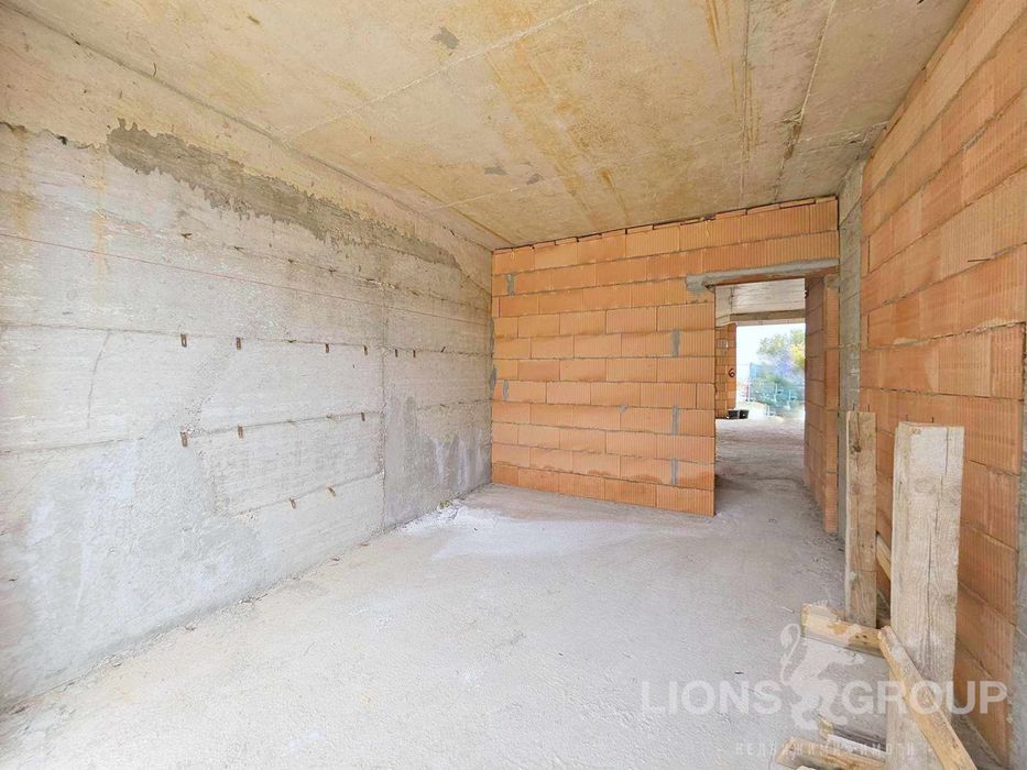 Продава се Двустаен апартамент в Варна, Виница - 72 кв.м за 1331 €/кв.м - Снимка #5