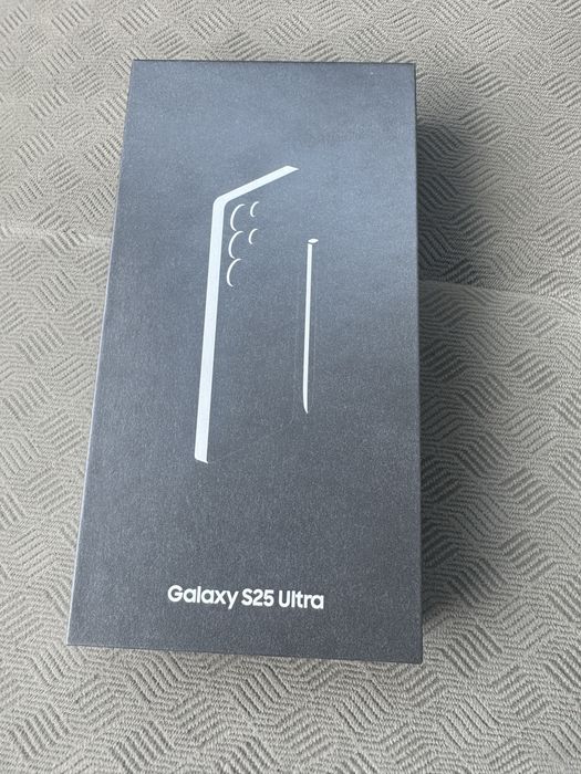 Продам новый запечатанный самсунг S25 Ultra 256 гб черный срочно