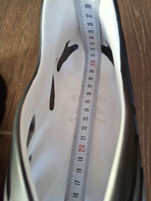 Sneakersi Adidas Adiform Supernova