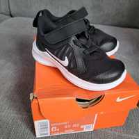 Adidasi Nike Noi M: 22 (14,5cm)