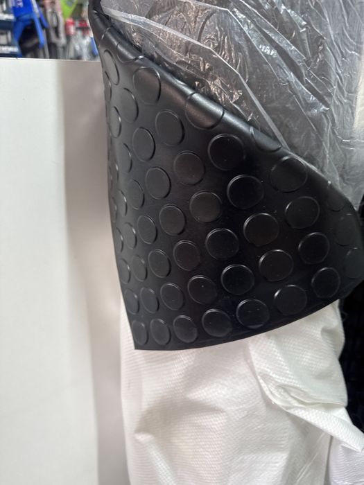 Дорожка резиновая антискользящая антилед