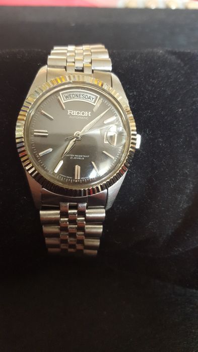 Часовник RICOH automatic