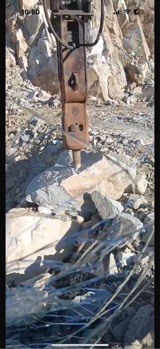 Pikoane / ciocane hidraulice pentru excavator