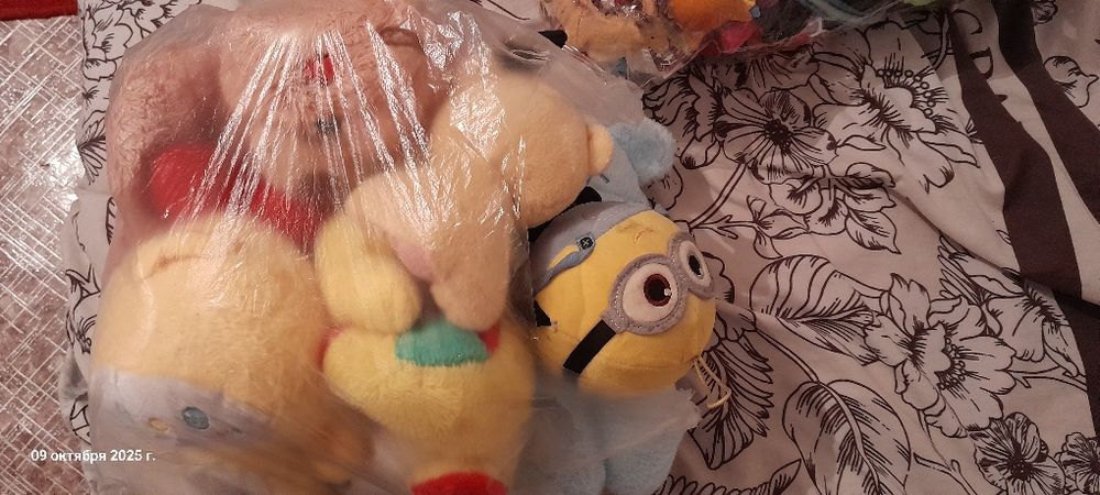 Игрушки много  обмен на фрукты