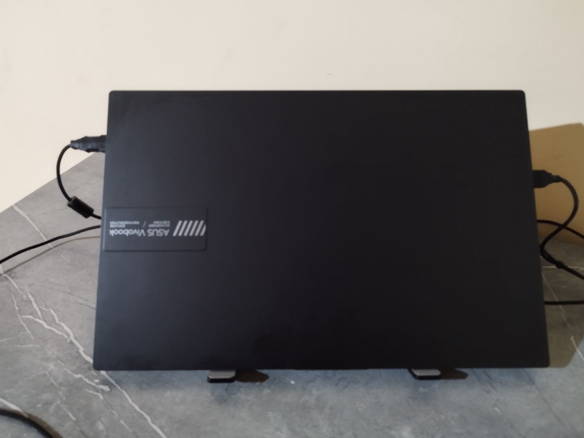 Asus vivobook E1504GA YANGIDEK