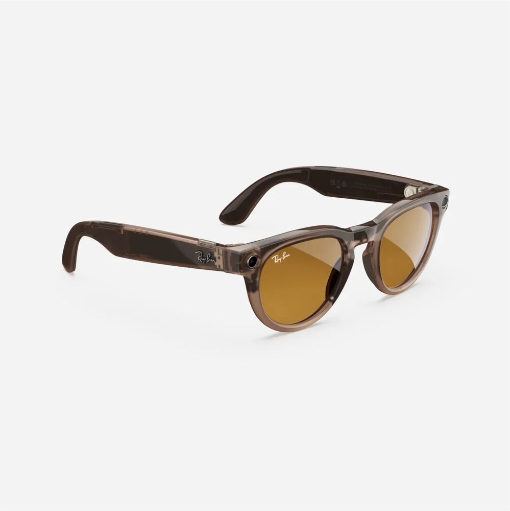 Ray-Ban Meta Headliner Transitions