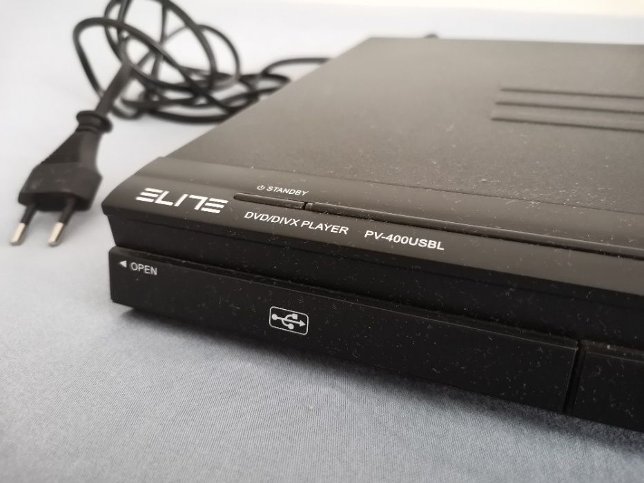 Продавам DVD Player Elite PV-400USBL с дистанционно и кабели за връзка