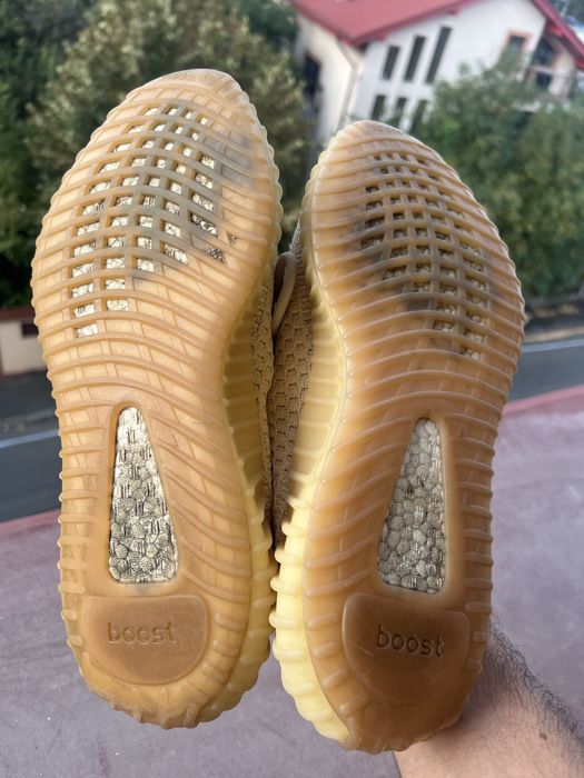 Yeezy 350 cream