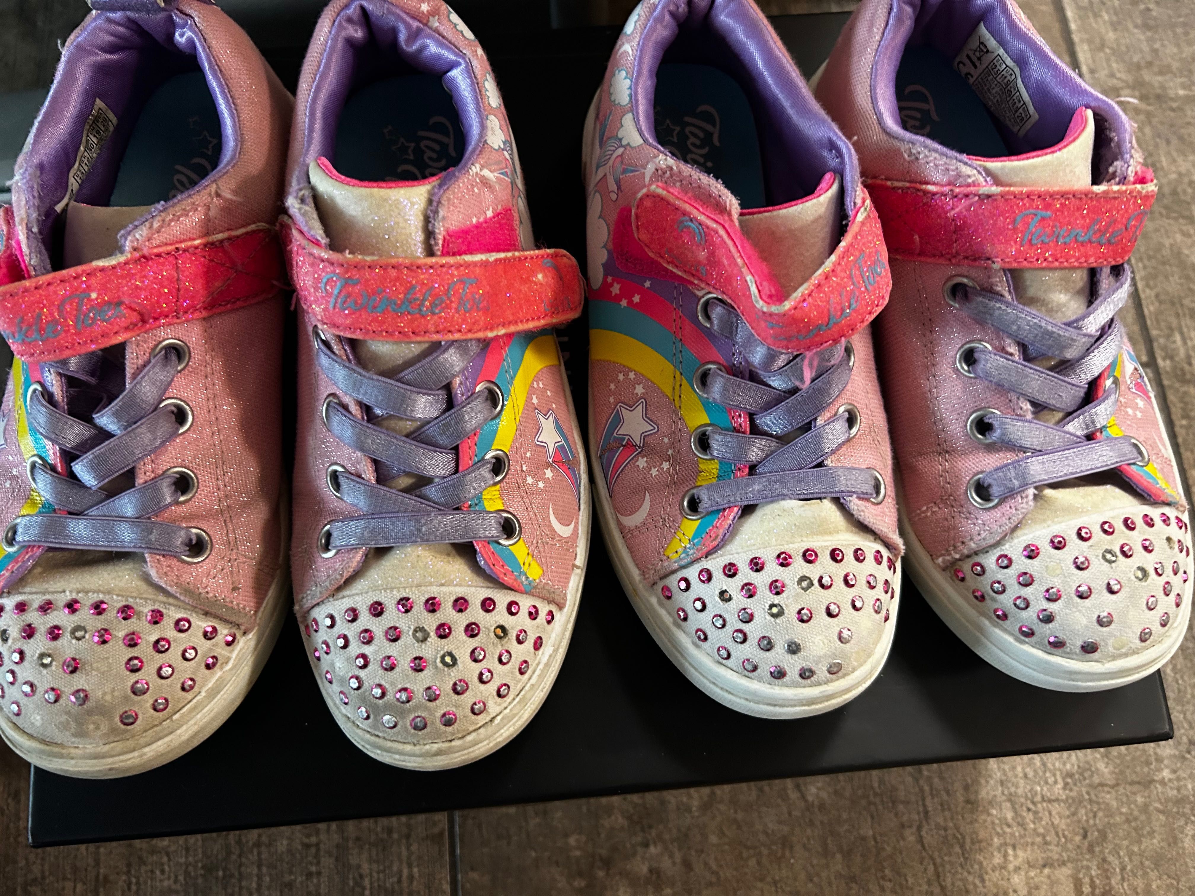 Детски обувки Skechers  за момиченца различни размери