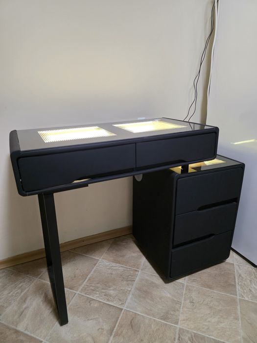 Дамска тоалетка за гримиране