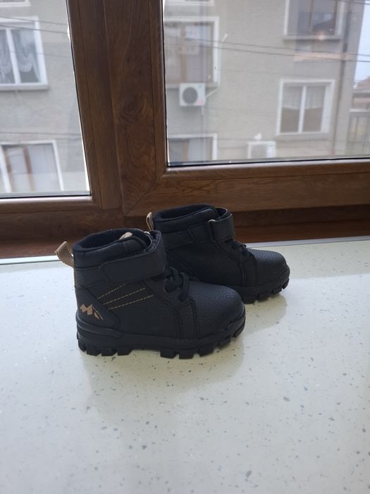 Бебешки зимни обувки