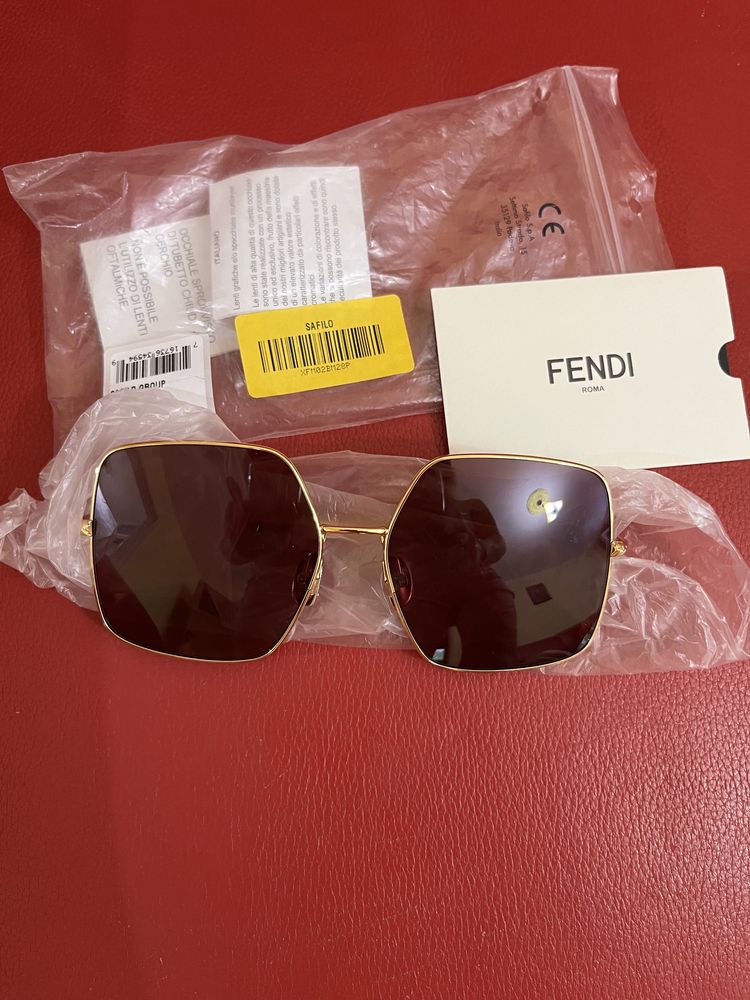 Ochelari fendi noi cu Card autenticitate si cod de barekors