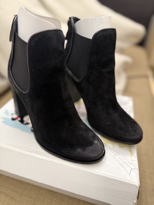 Боти  Carinii нови