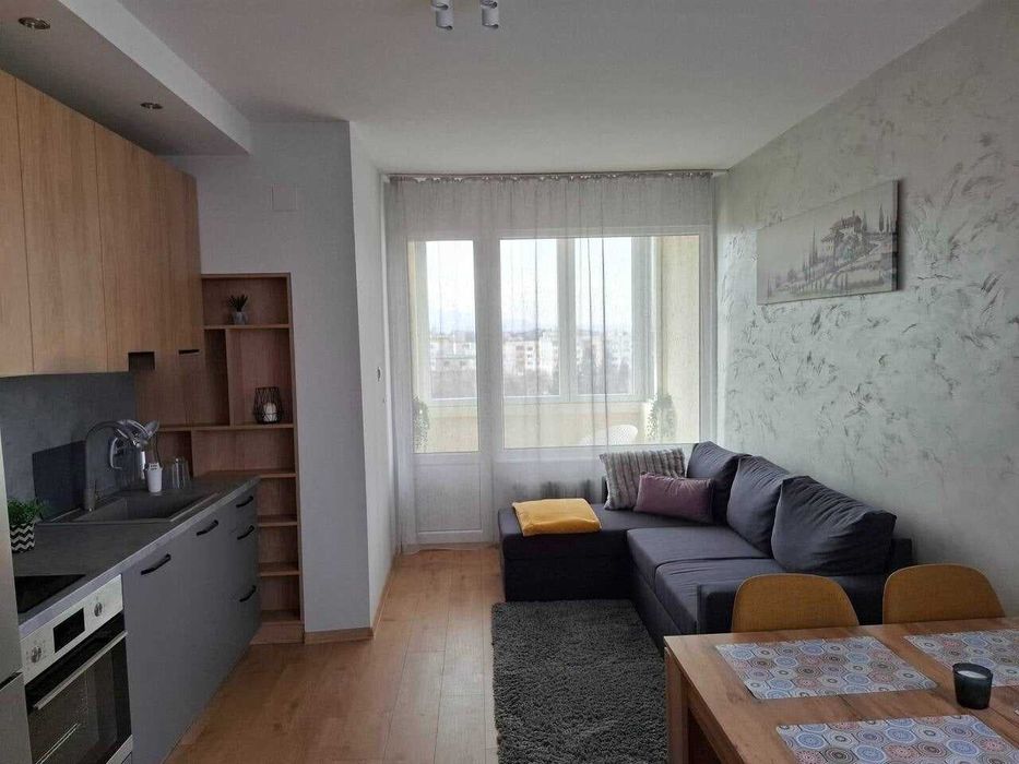 Дава се под наем Тристаен апартамент в София, Лозенец - 85 кв.м за 714 € - Снимка #2