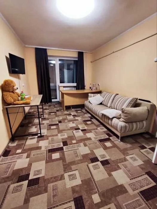 Двустаен имот в кв.Разсадника