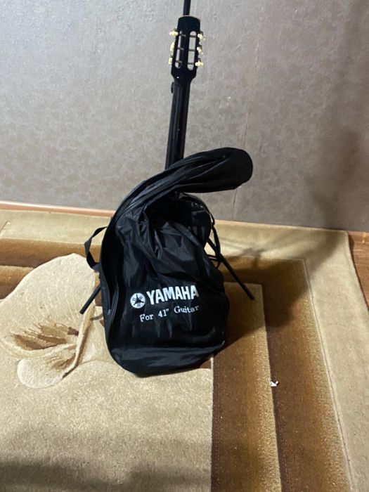 Гитара в хорошем состояние