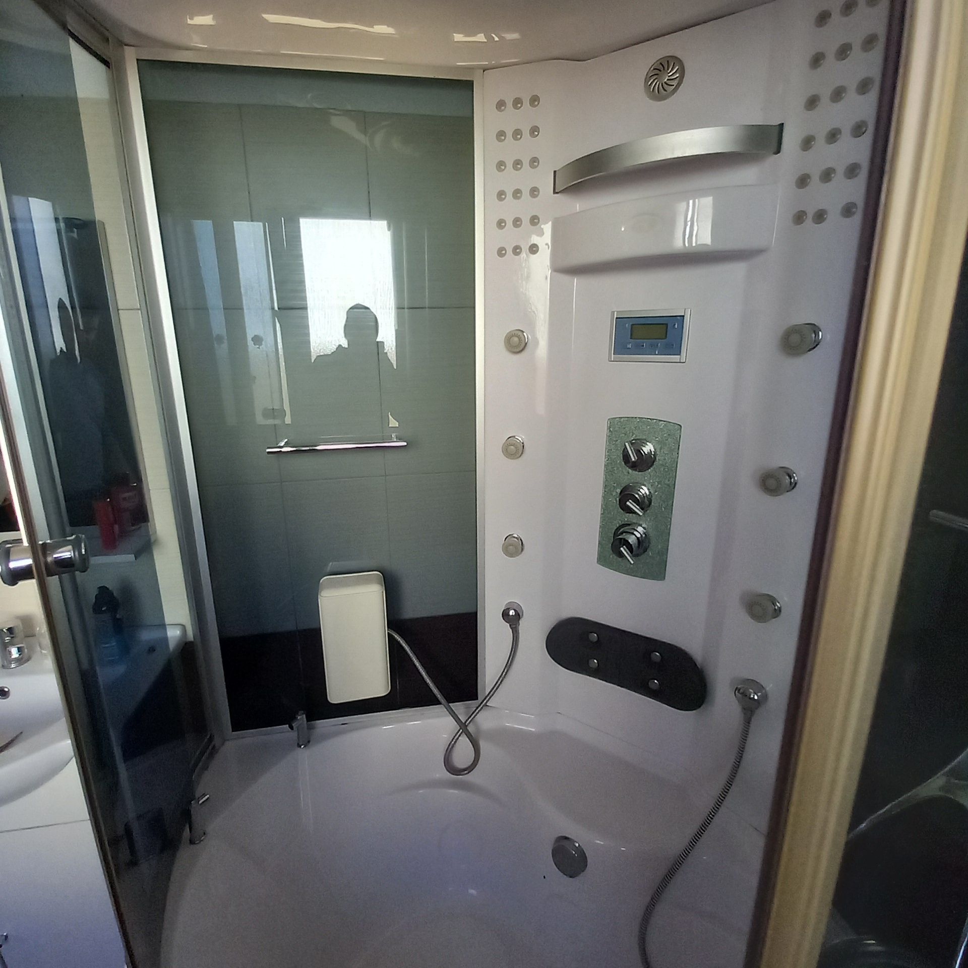Cabina cu idromasaj