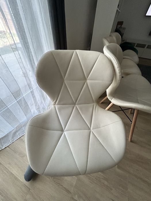 Masa rotunda, alba, 148 cm diametru