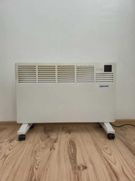 Стенен конвектор Diplomat DPL 1500 B