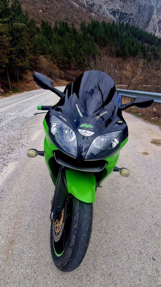 Kawasaki  кавасаки zx6r. 2002г.