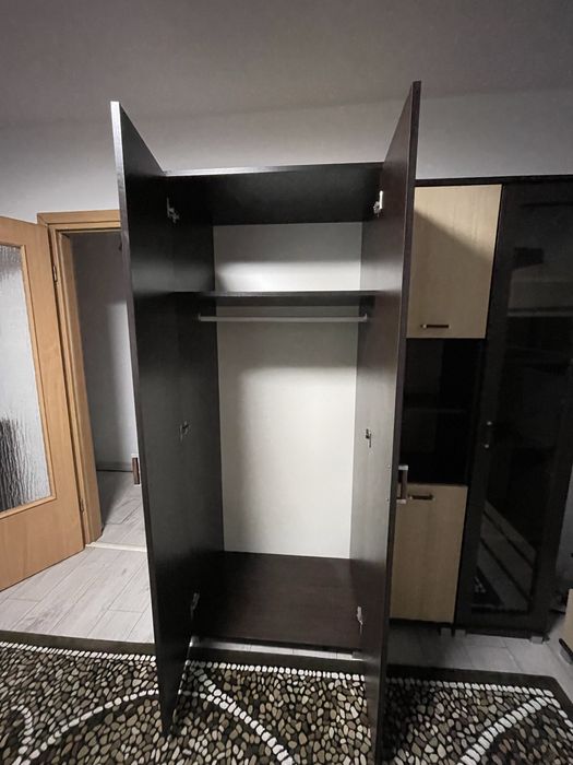 Vand mobila de sufragerie